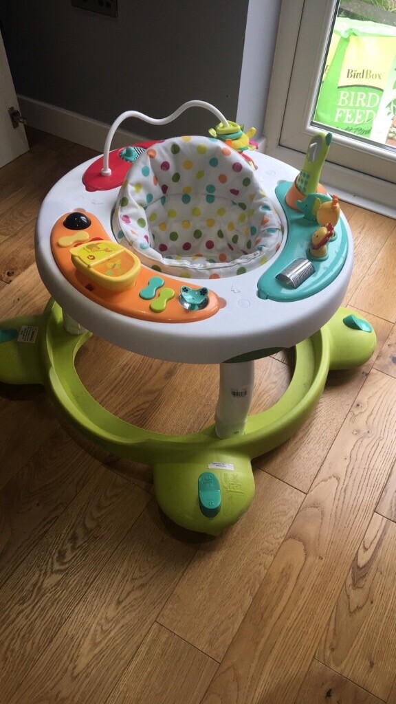 baby walker and activity centre